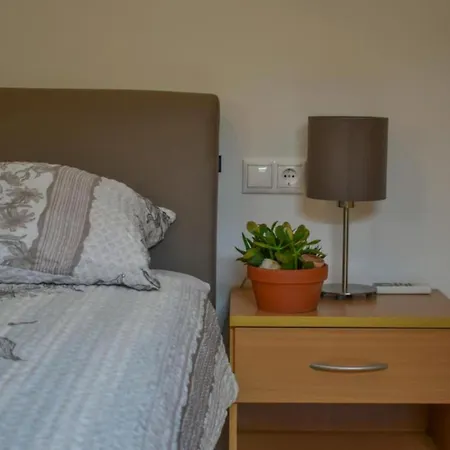 Standard One Bedroom Апартаменты *