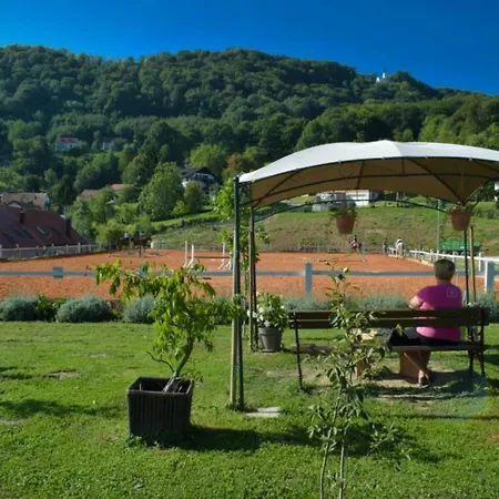 Standard One Bedroom Апартаменты