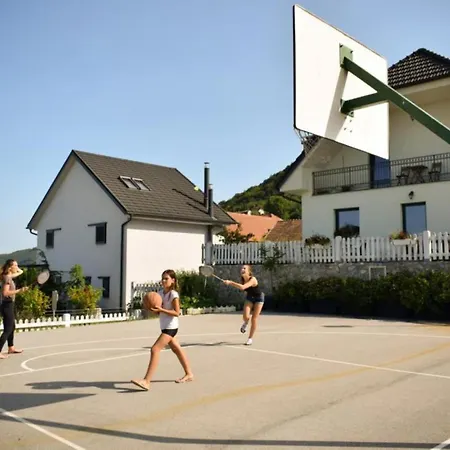 Standard One Bedroom Apartamento